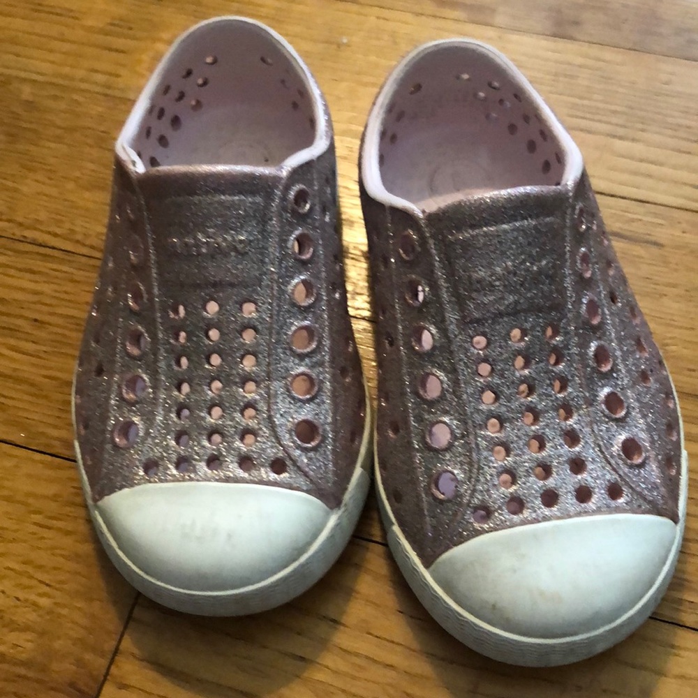 Light pink glitter Natives c6